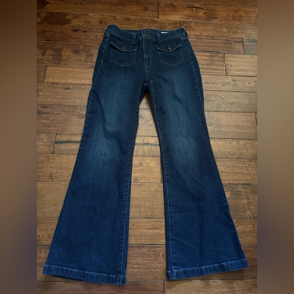 GAP Dark Blue 70’s Flair High Rise Jeans sz29